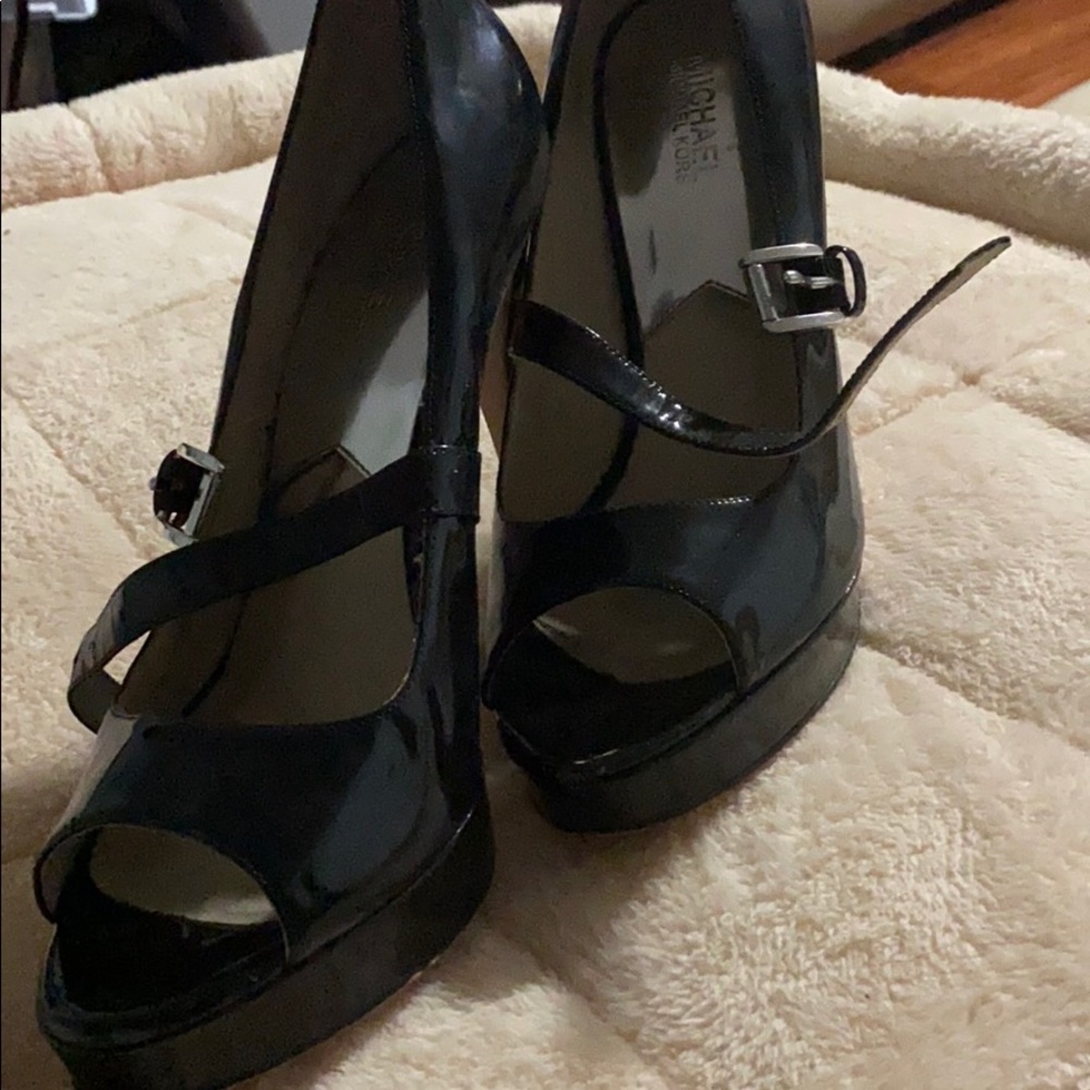 MICHAEL Michael Kors Black Heels Size 10